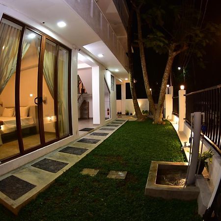 Lily Holiday Apartments Хіккадува Екстер'єр фото
