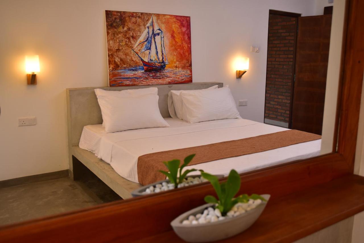 Lily Holiday Apartments Хіккадува Екстер'єр фото